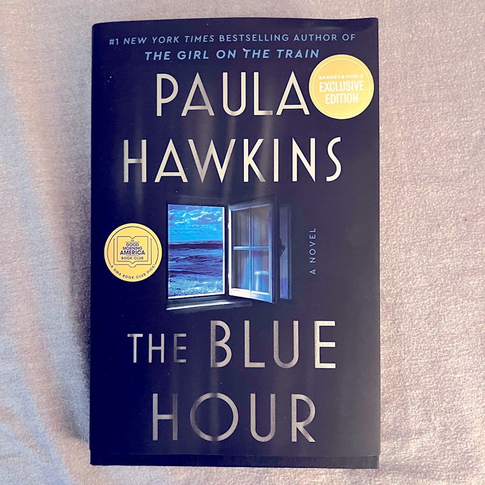 NEW “THE BLUE HOUR” - PAULA HAWKINS - MAKE A BOOK BUNDLE 📚